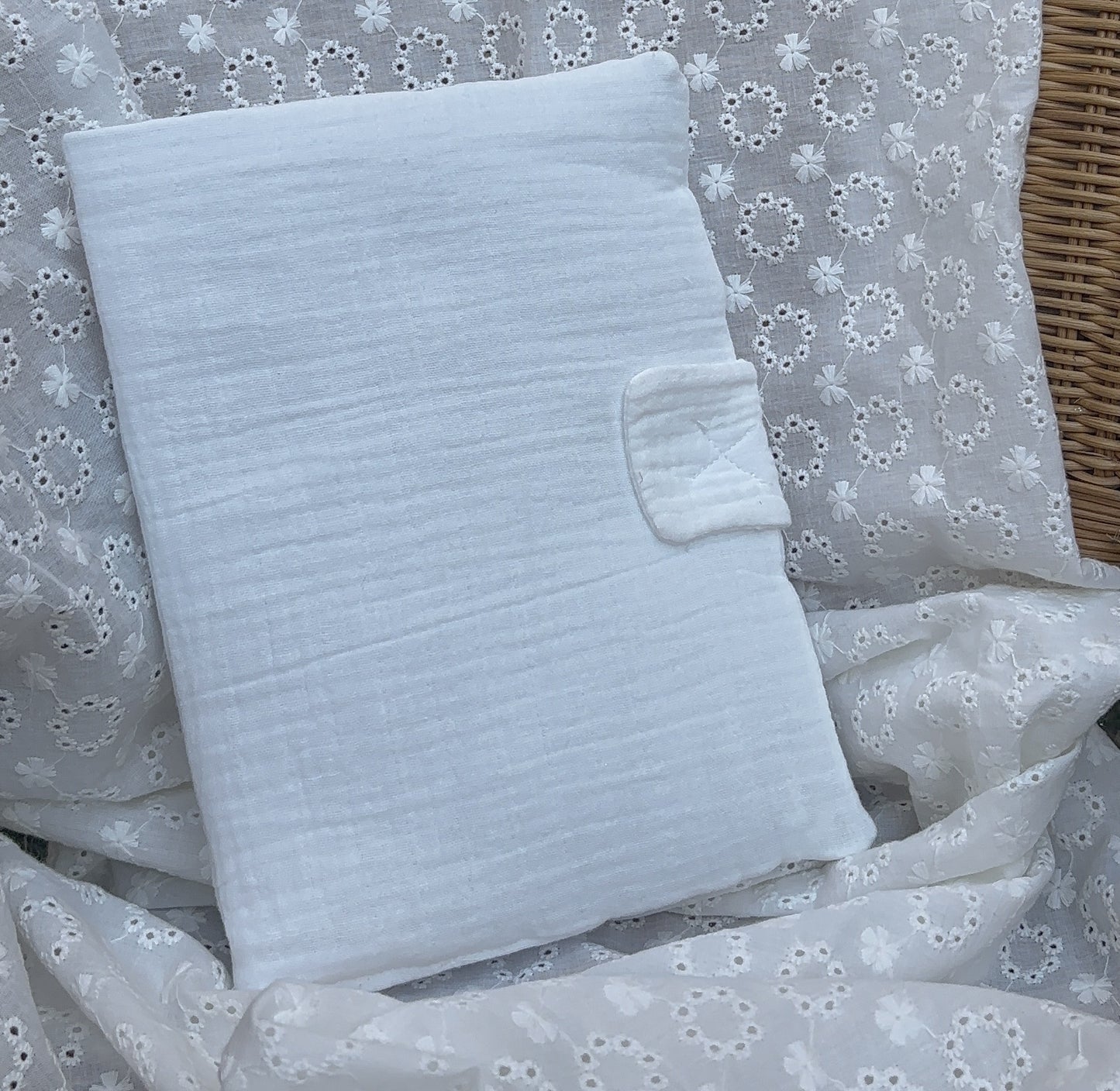 Protège carnet de santé pour bébé en gaz de coton - Personnalisable